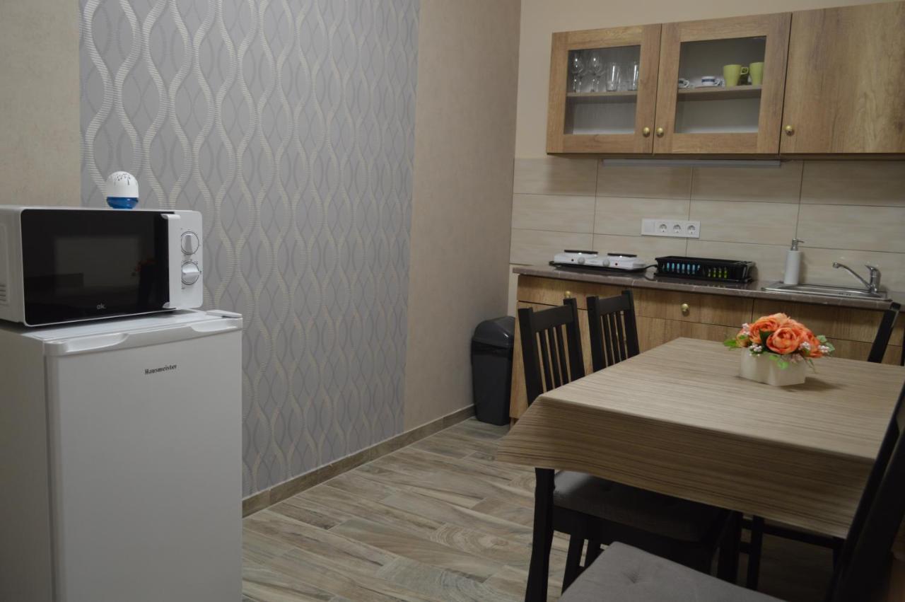 Bettina Vendégház Apartamento Kiskoros Exterior foto