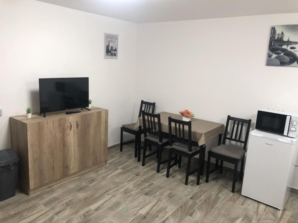 Bettina Vendégház Apartamento Kiskoros Exterior foto